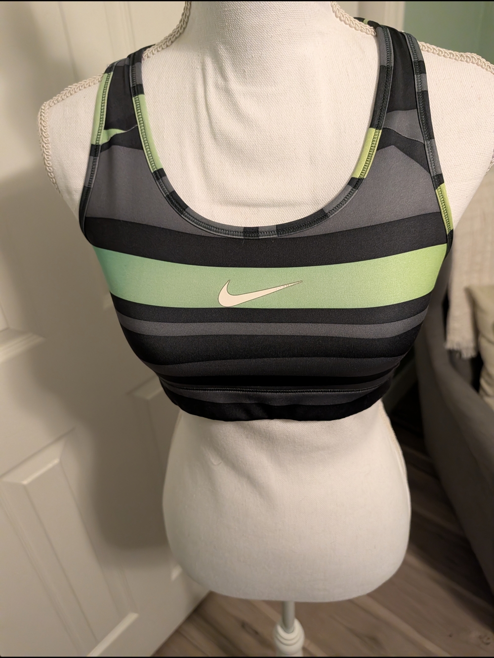 Nike Women's Striped Scoop-Back Sports Bra in Green and Black